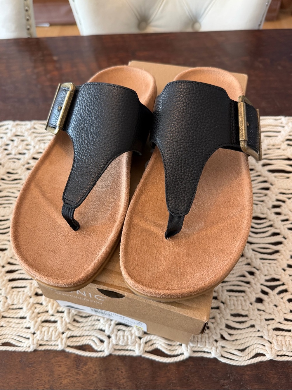 Vionic Emma Sandals - Black Leather - 8 1/2